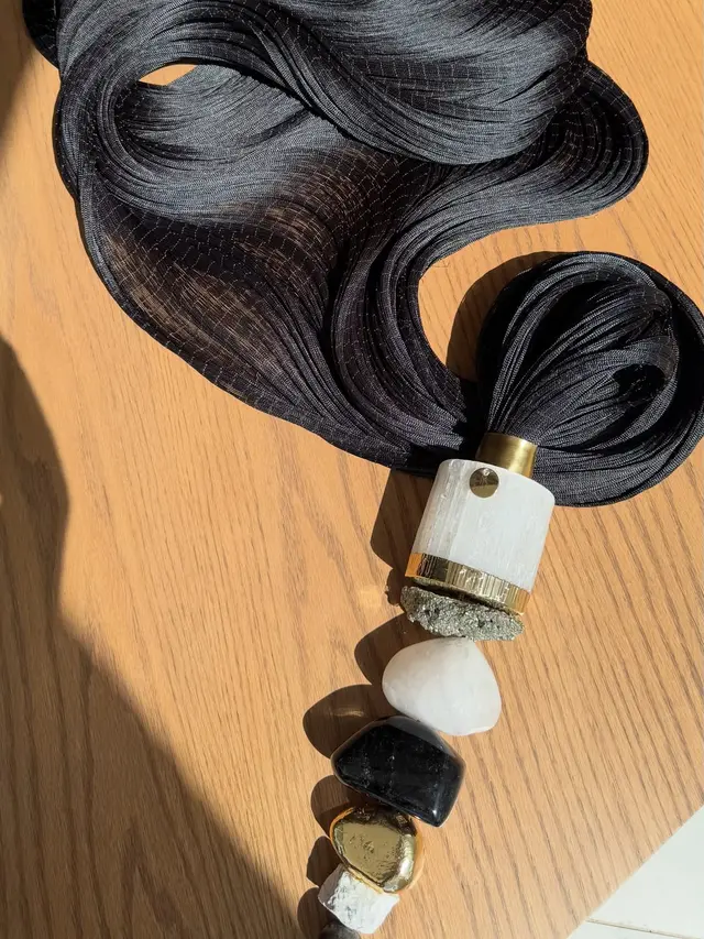 Colar de Mesa Noir